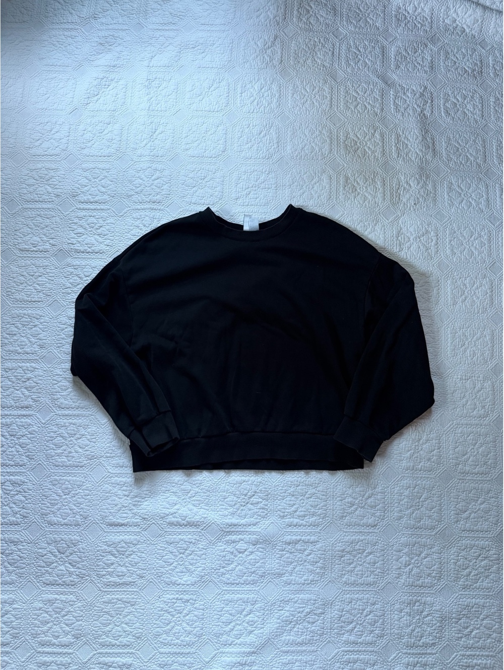 H&M Black Crew Neck Sweatshirt Size M
